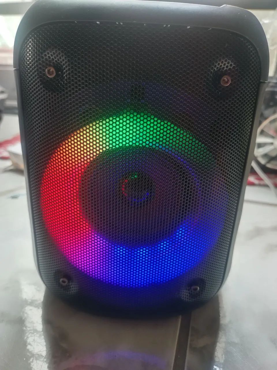Caixa de Som com Luzes LED - Foto 2