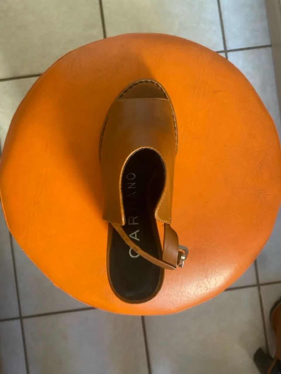 Sandália Ankle boot peep toe tratorada CARRANO marrom - Foto 4