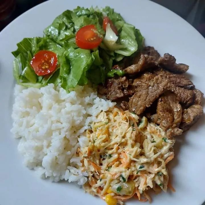 Cozinheira profissional disponível pra residência  - Foto 3