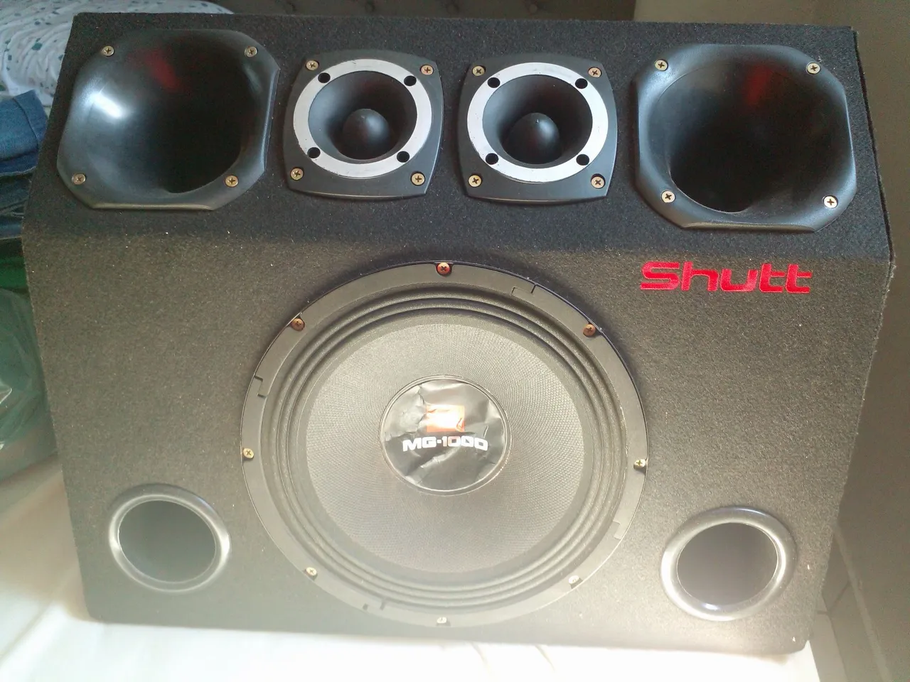 Caixa de Som Subwoofer Shutt MG-1000