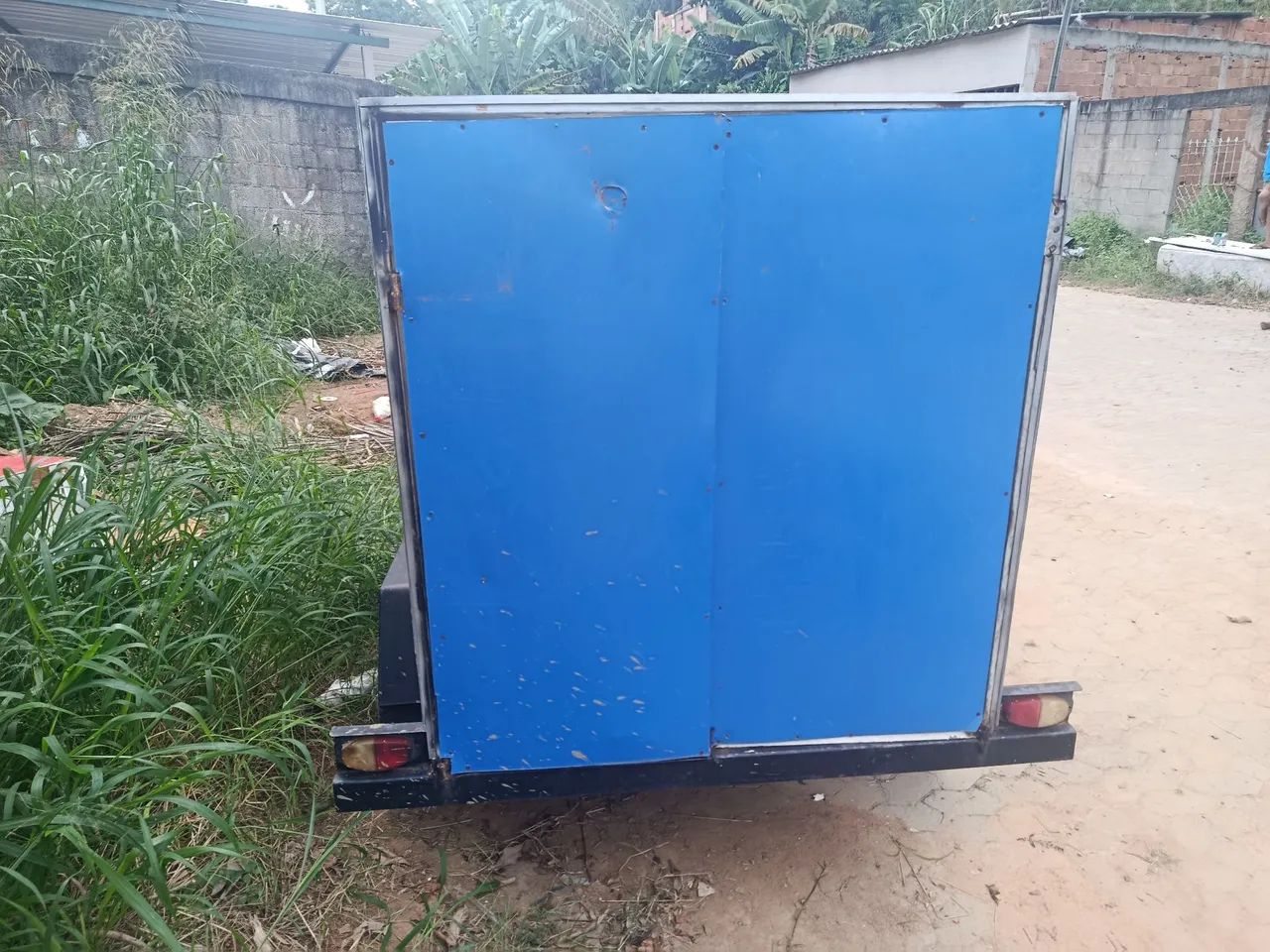 Reboque Baú Azul para Transporte ou lava jato  - Foto 2
