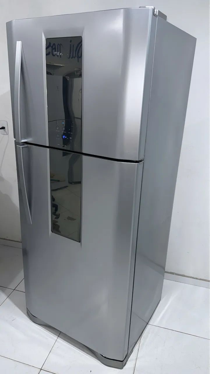 Geladeira Eletrolux frost Free 553 litros super espaçosa