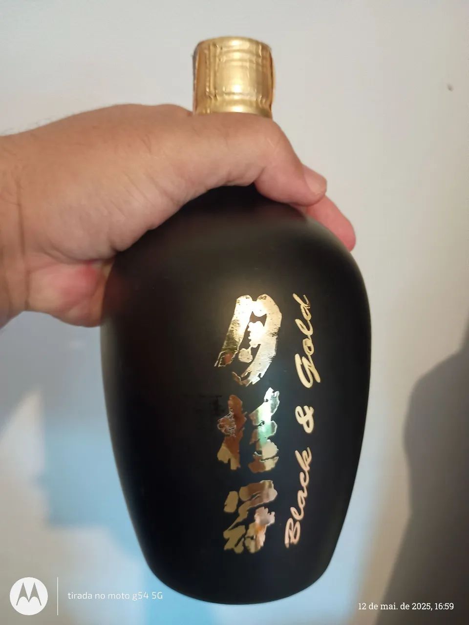 Garrafa de Saquê Black & Gold