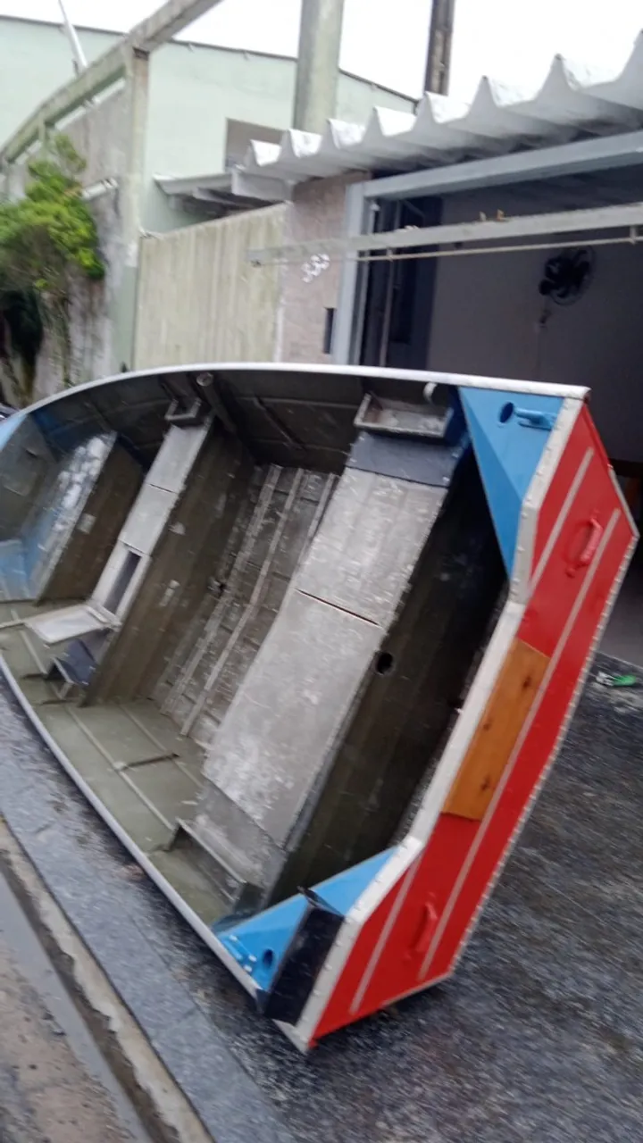 Venda de barco de alumínio e motor 25