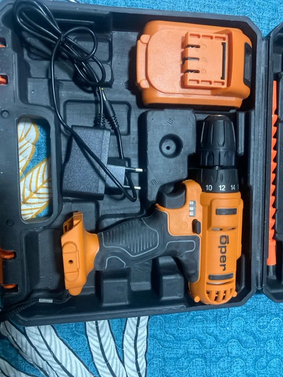 Parafusadeira/ furadeira Oper 63825061582465120