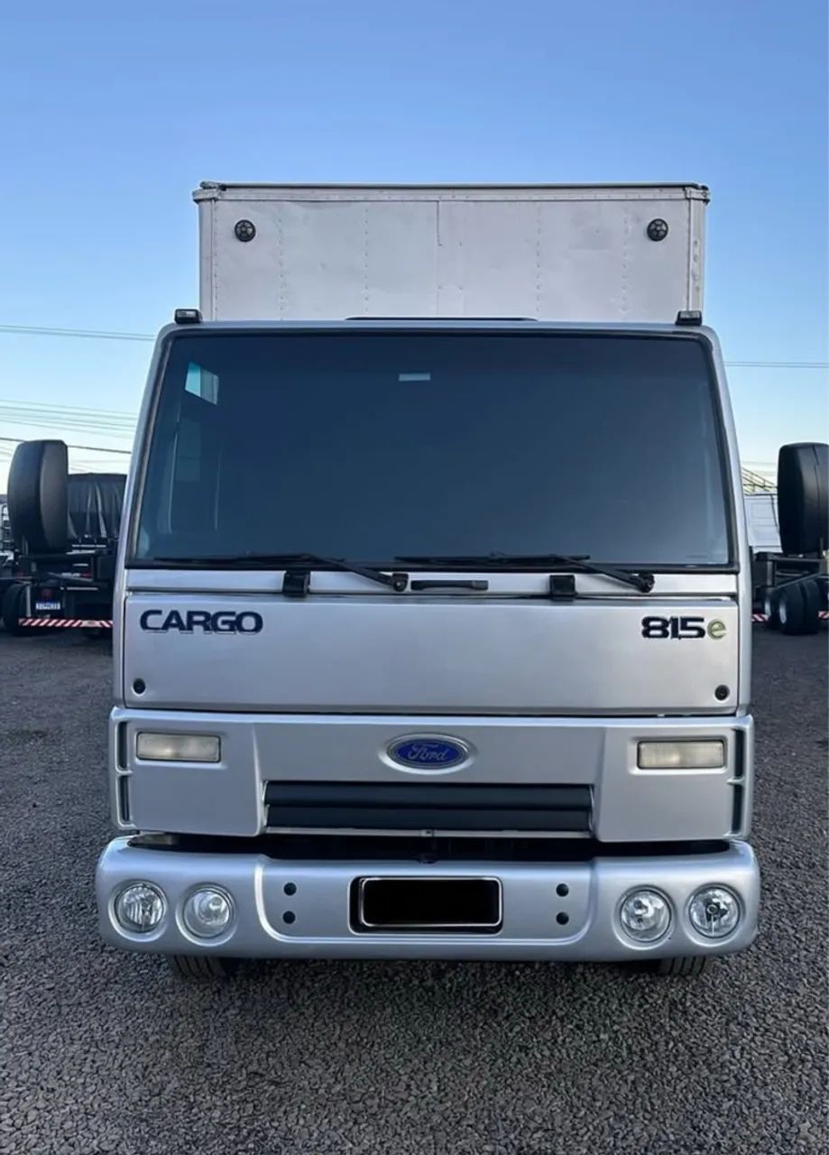 Caminhão Ford Cargo 815 Bau - Foto 3