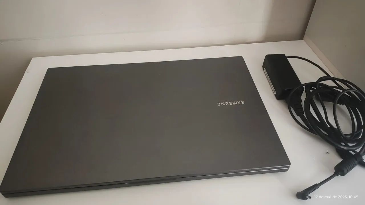 Vendo Notebook Samsung 15,6" Full HD Led por R$ 1.900,00 