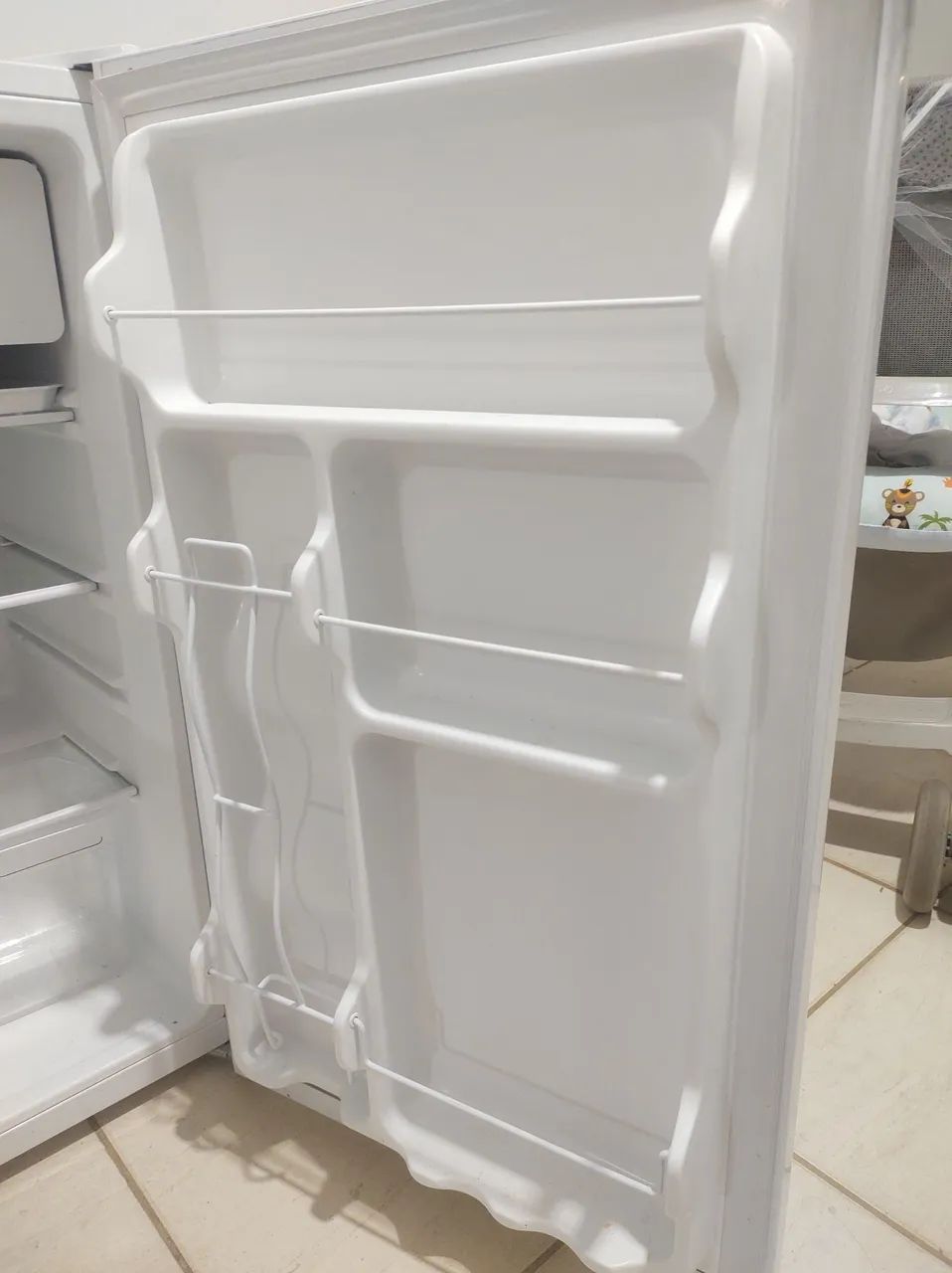 Frigobar 124L Midea - Foto 3