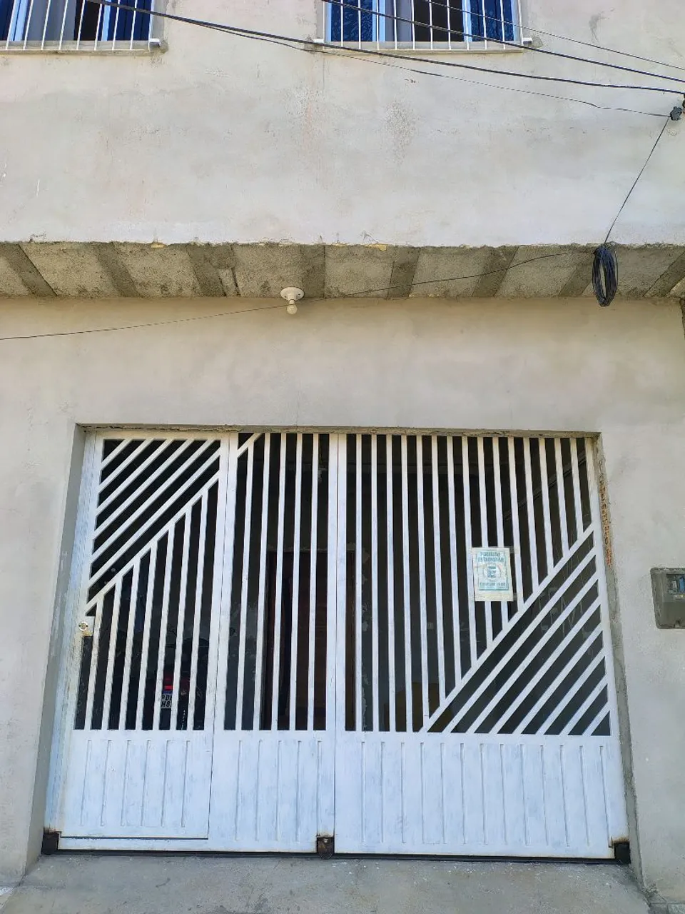 Vende-se/ Preço negociável.