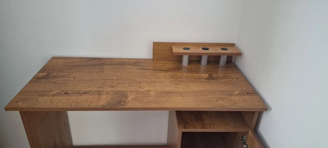 Escrivaninha, mesa para computador com 1 porta. - Foto 4