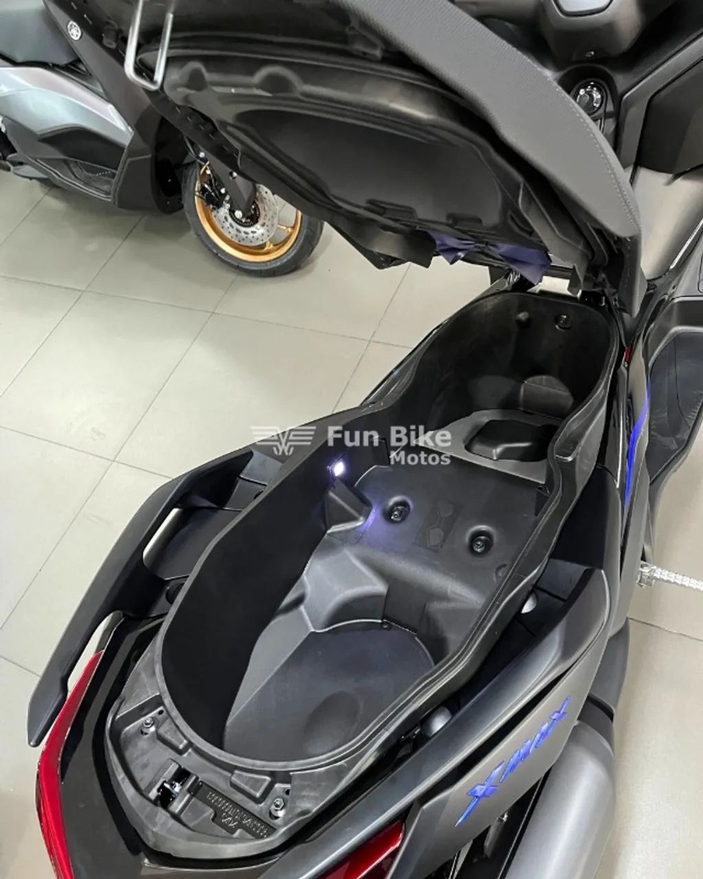 XMAX ABS CONNECTED 300 26/26  - MELHOR CONDIÇÃO DO RIO - ACEITO USADA NA TROCA - Foto 14