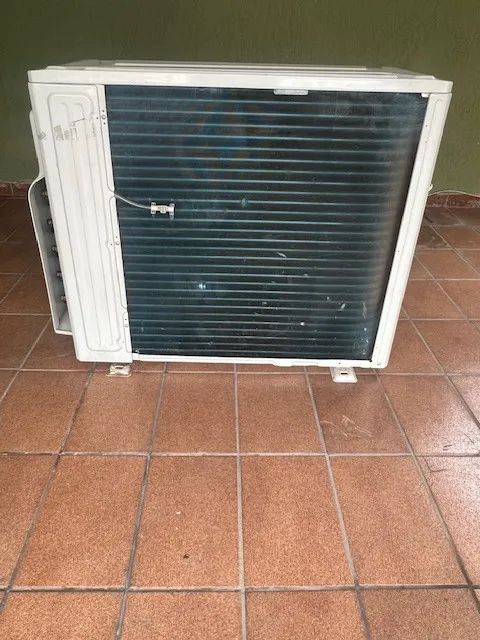 AR CONDICIONADO MIDEA