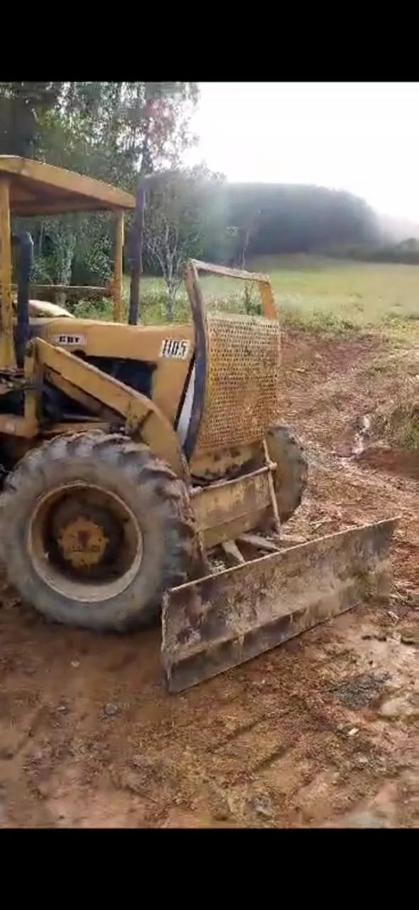 Trator  traçado  - CBT 1105