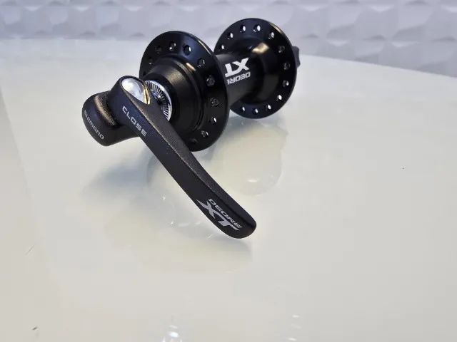Cubo diant. Shimano Deore XT M-8000 Com liberação rápida (QR