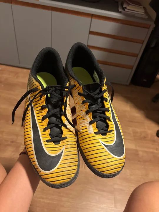 chuteira mercurial nova tamanho 43 - Foto 3