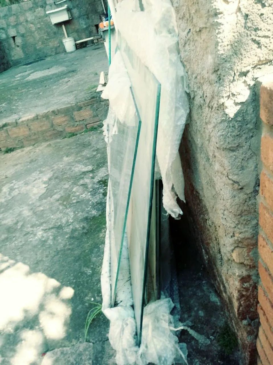 Vendo vidros temperados 10 mm - Foto 4