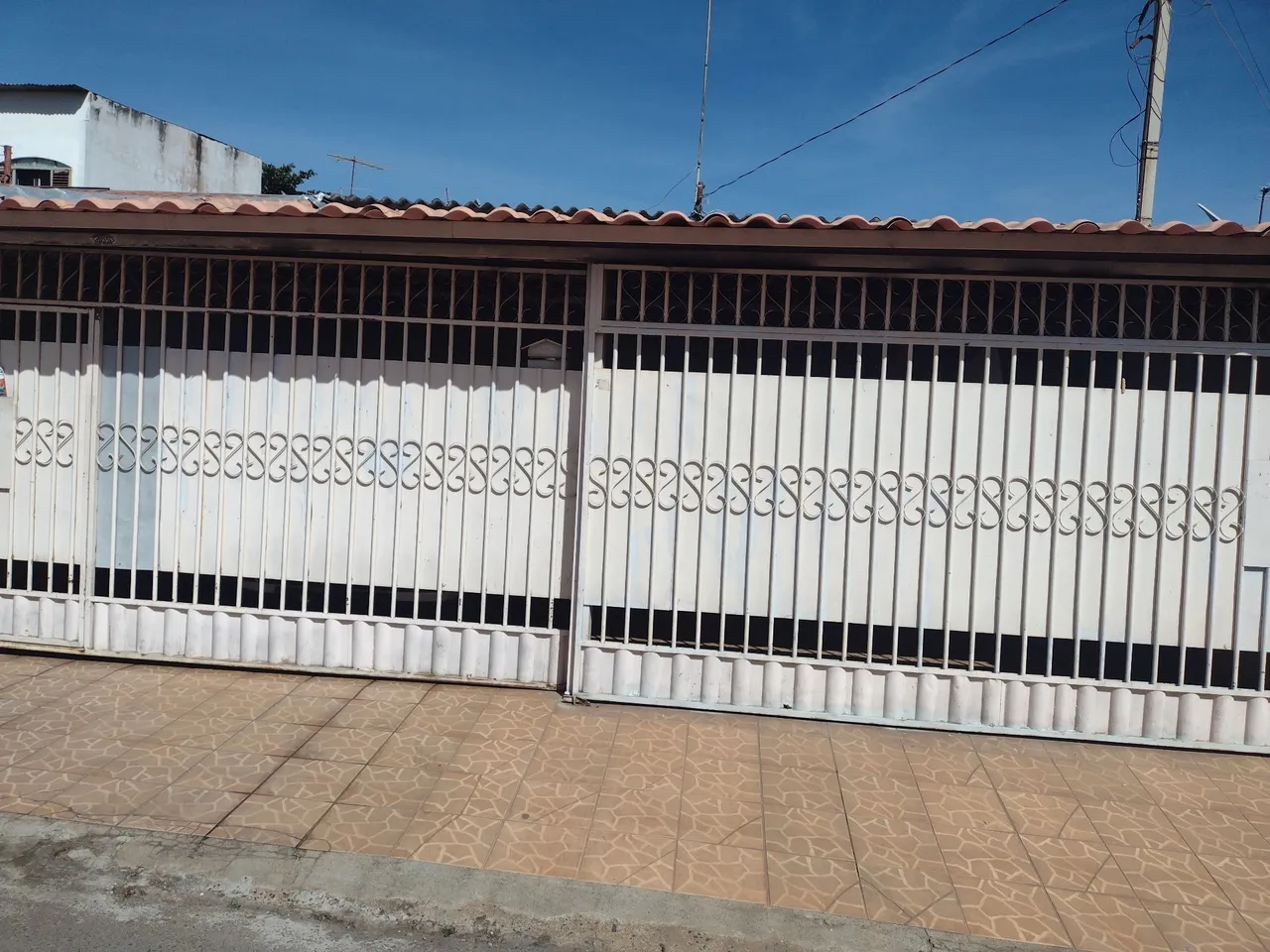 Oportunidade.Casa 3/4. escritura e habite-se.