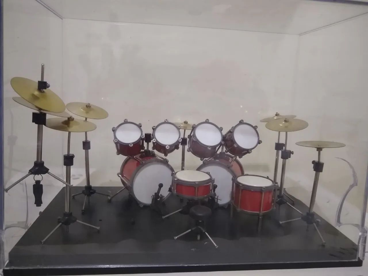 Bateria em Miniatura, na Caixa de acrílico!