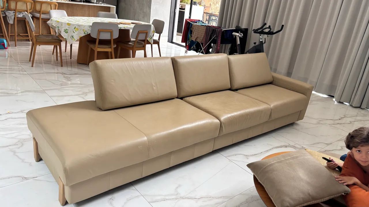 Sofá líder em couro luxo novo