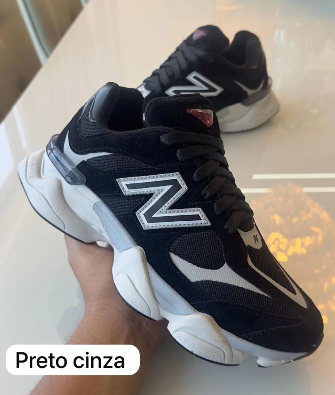 Tênis New Balance 9060 Preto e Cinza