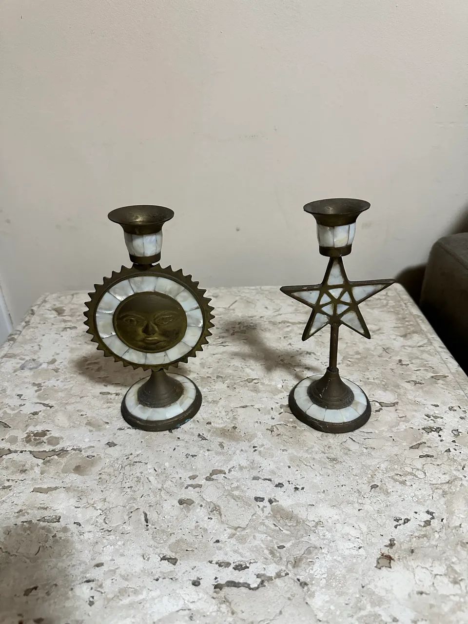 Conjunto castiçal metal com madre pérola 