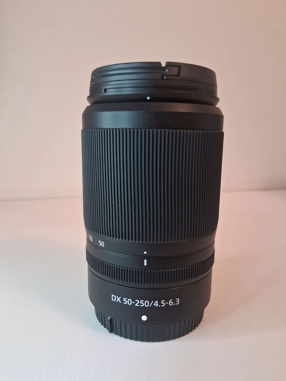 Lente Nikkor Z DX 50-250mm f/4.5-6.3 VR nova