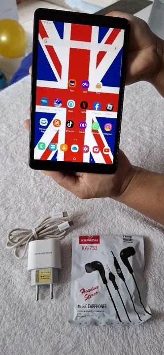 Tablet Samsung Tab A 8.0 32Gbs 3gbs ram Chip 4G faz ligacao aceito cartao