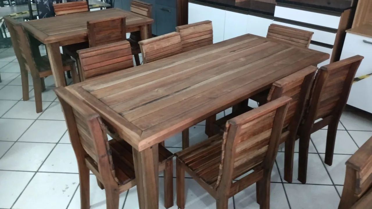 Mesa com 8 cadeiras em madeira eucalipto  - Foto 2