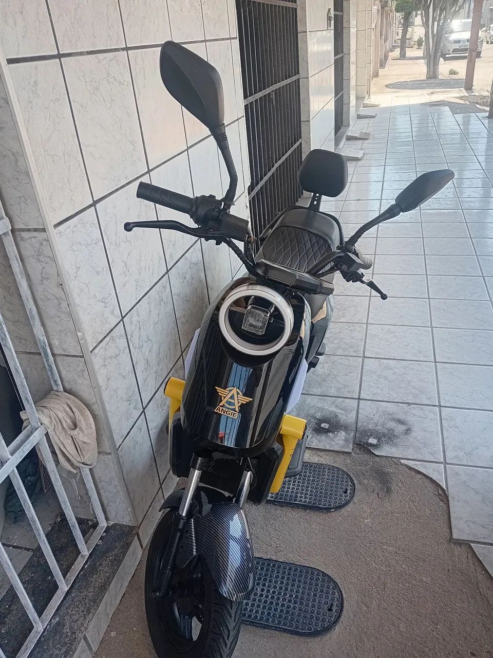 Moto elétrica 