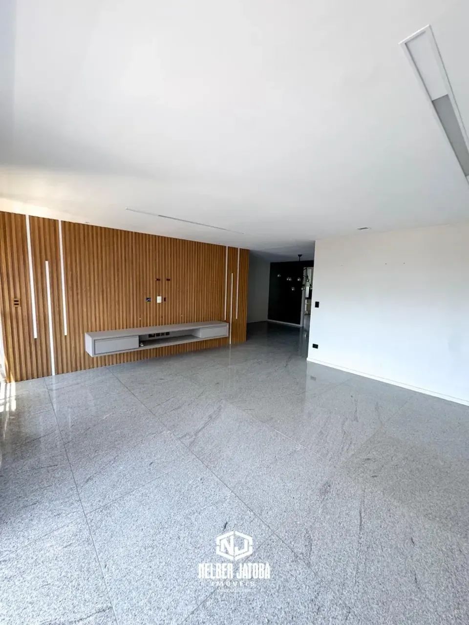 Cobertura Duplex | Edf. Ônix | 330m² | 3 Suítes - Foto 3