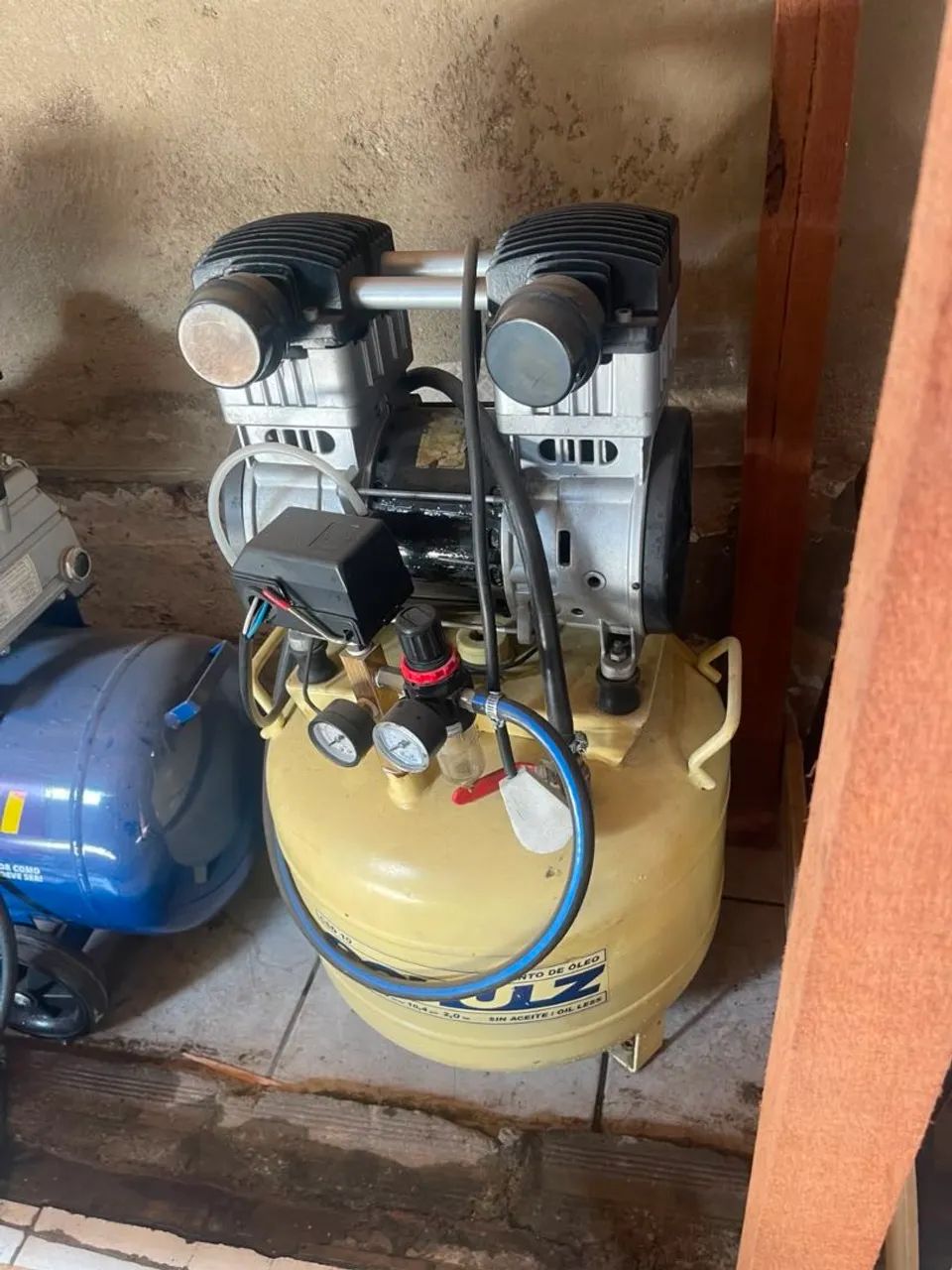 Compressor odontologico  - Foto 3