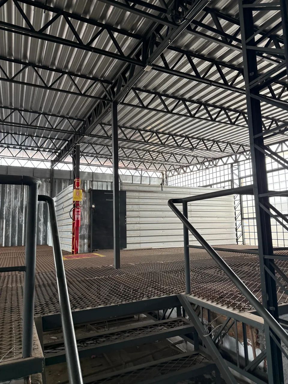 Alugo Galpão 1500m2 com escritórios  - Foto 10