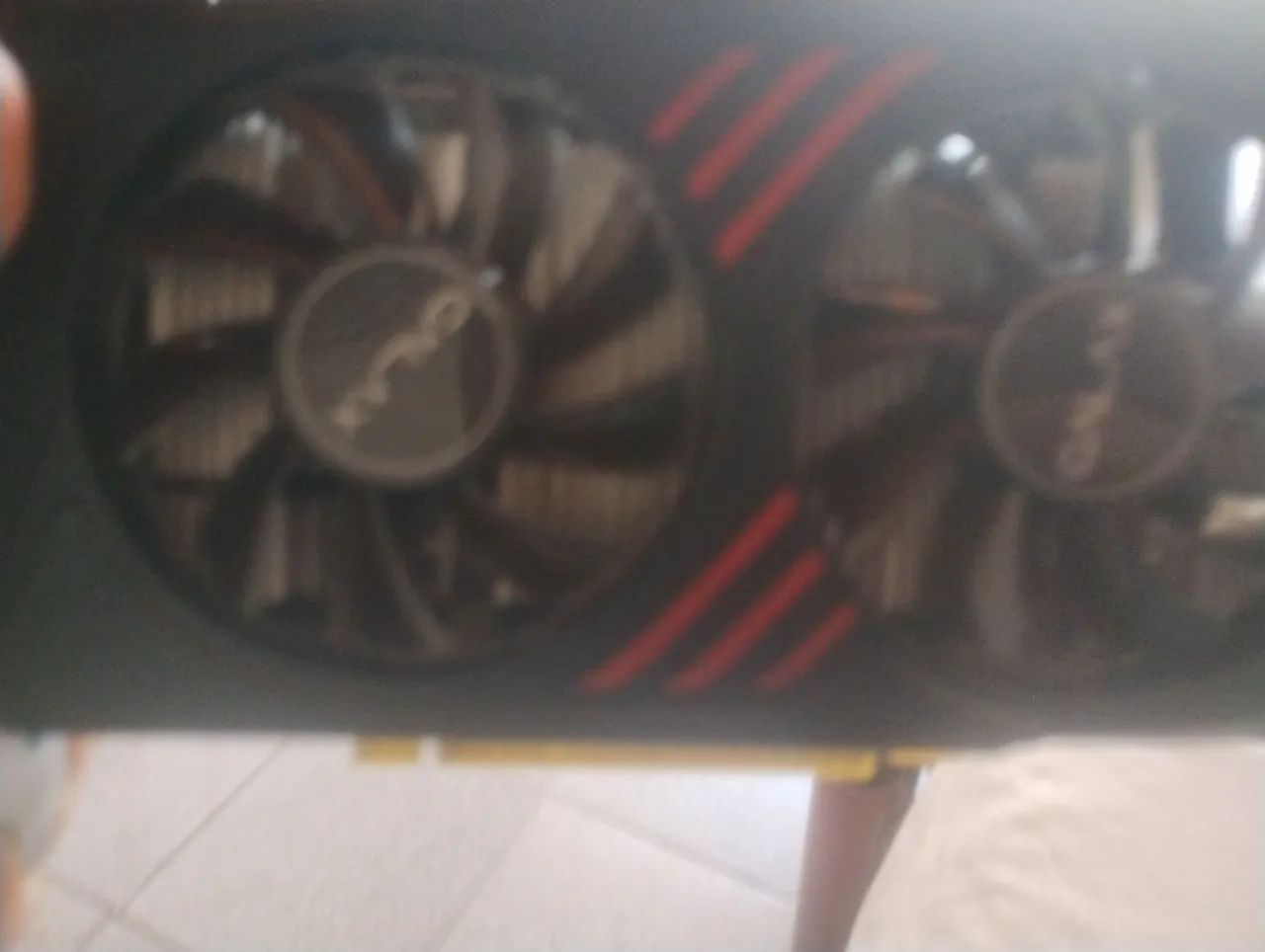 Placa de video game GTX 1050