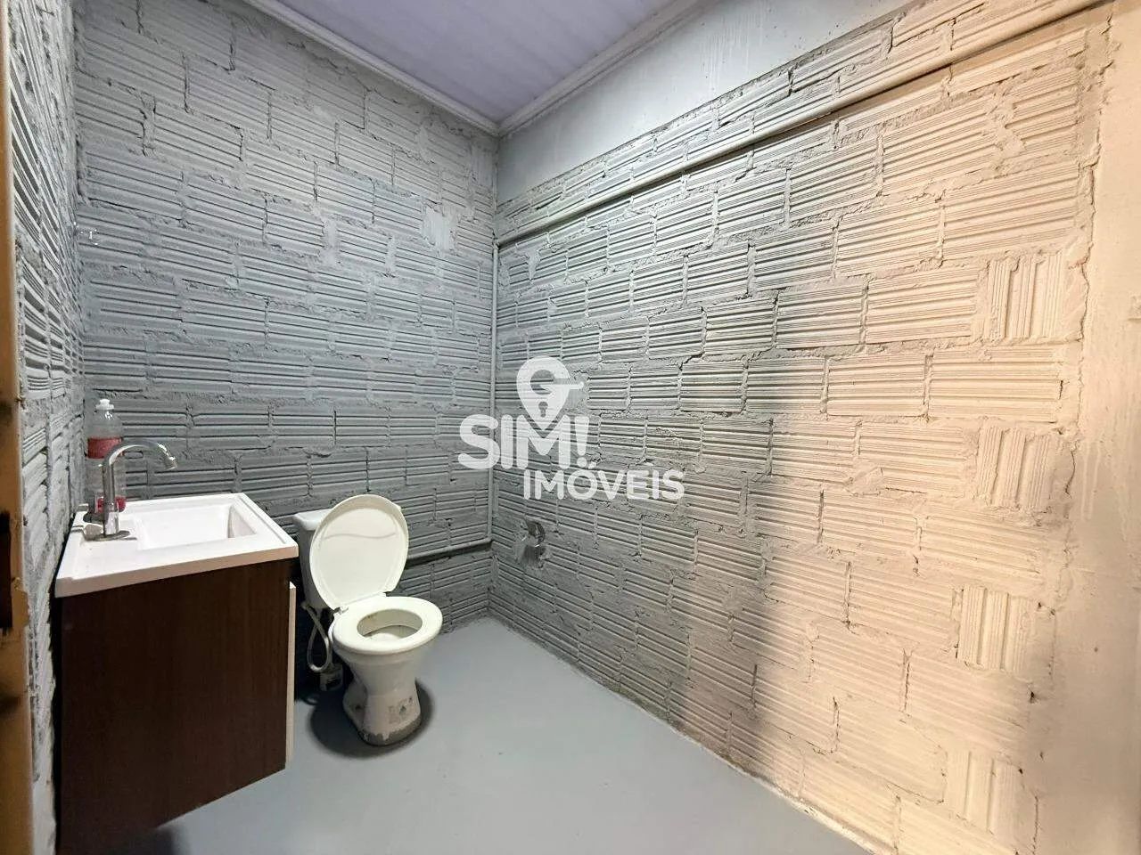 GALPÃO COMERCIAL/INDUSTRIAL COM PISO USINADO E AMPLO ESPAÇO INTERNO - Foto 4