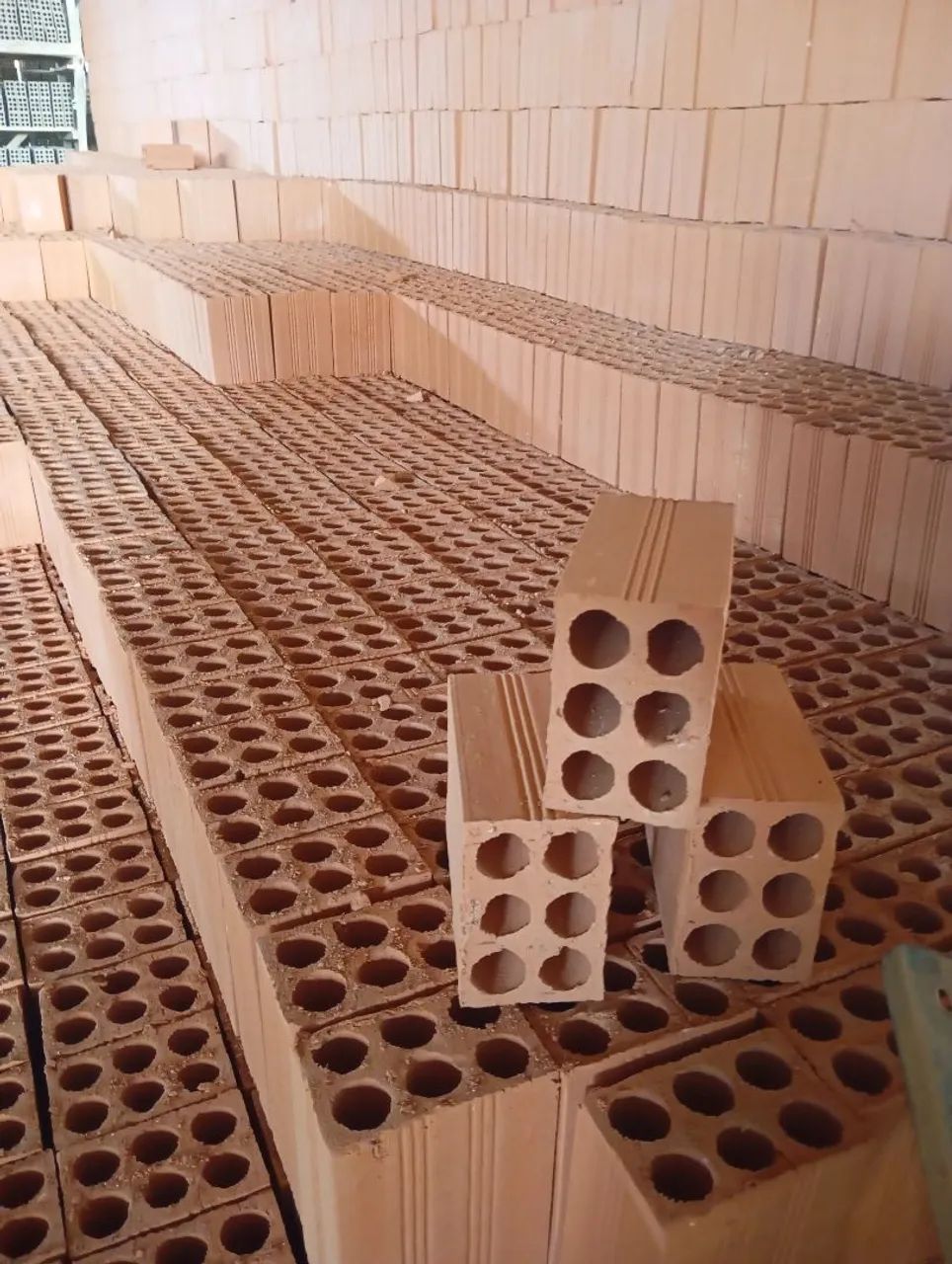 TIJOLOS DIRETO DÁ FÁBRICA  - Foto 2