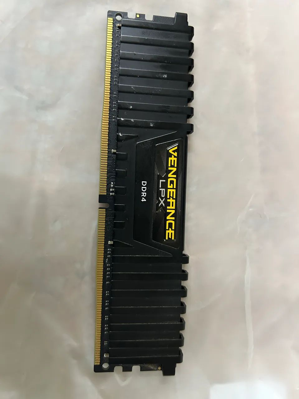 Memória RAM  DDR4 16GB