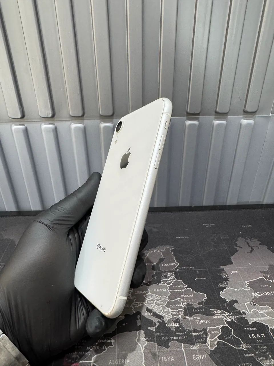 IPHONE XR 128GB BRANCO - Foto 3
