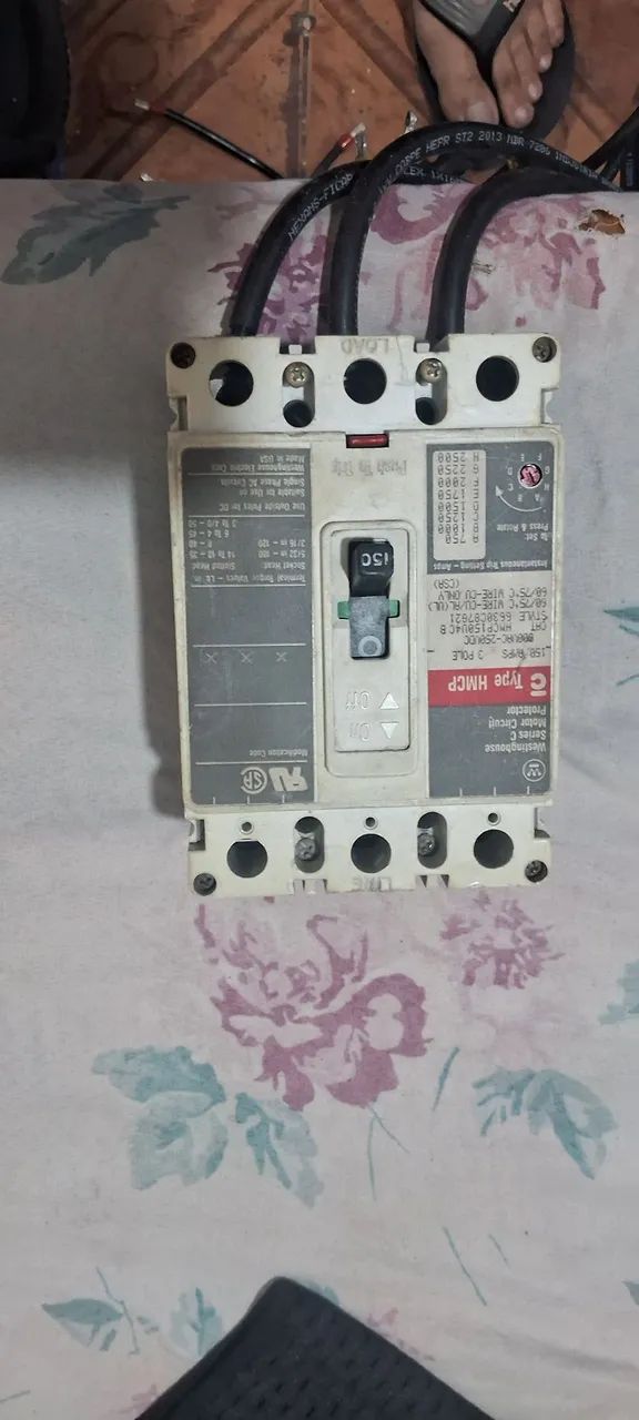 Disjuntor Caixa Moldada Eaton Hmcp150u4c - 150a 3p