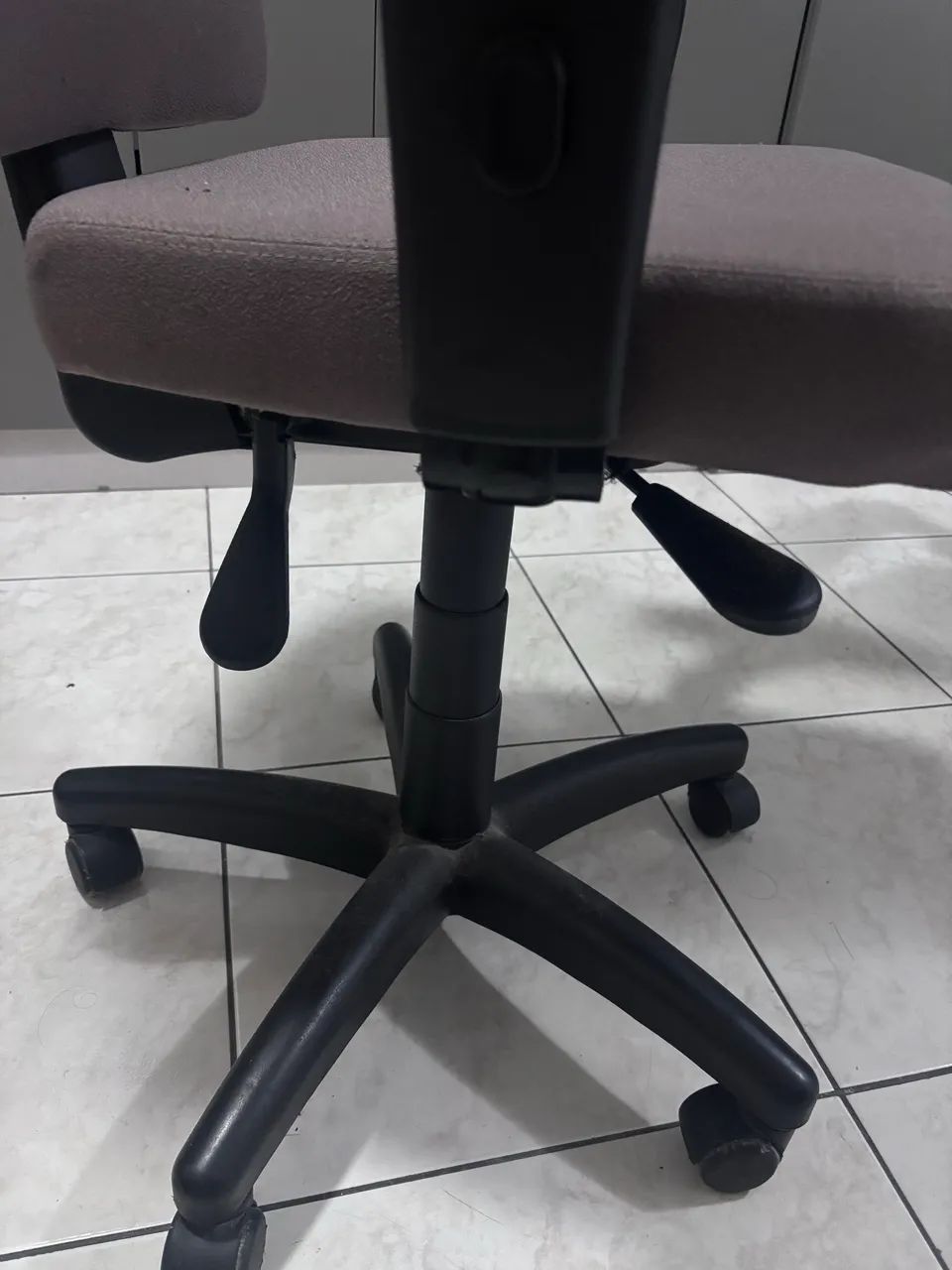 Cadeira de escritório  - Foto 3