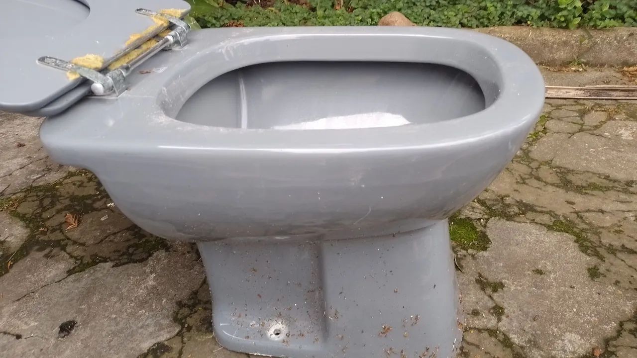 Bides e vasos sanitário  - Foto 2