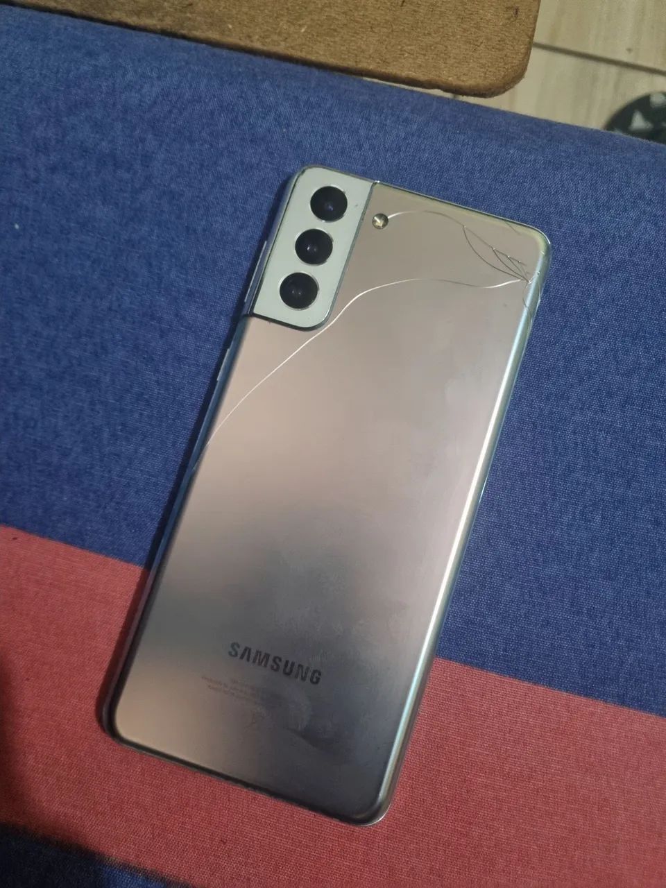 S21 plus 256G com linhas