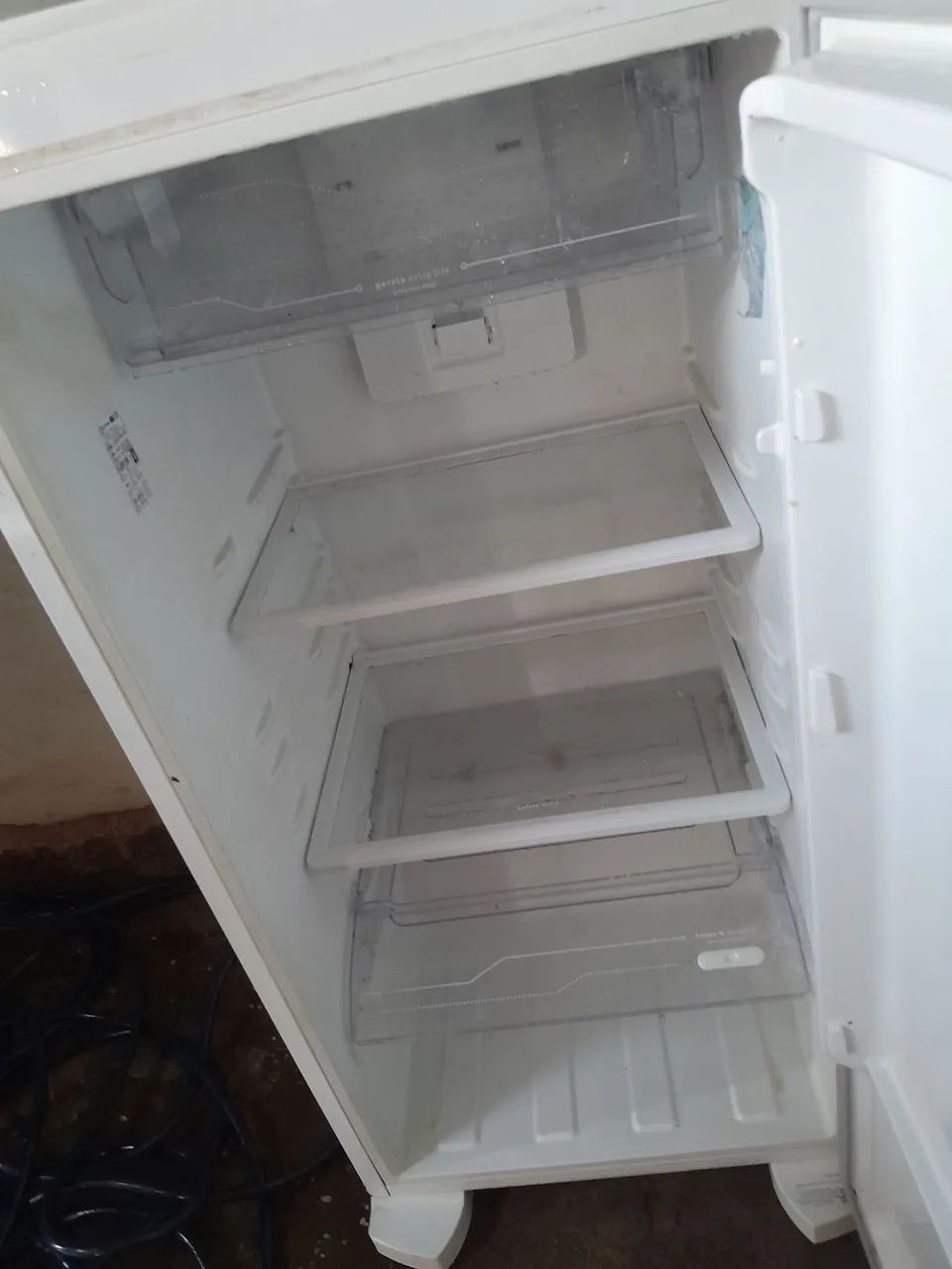 GELADEIRA ELECTROLUX NOVA!!!