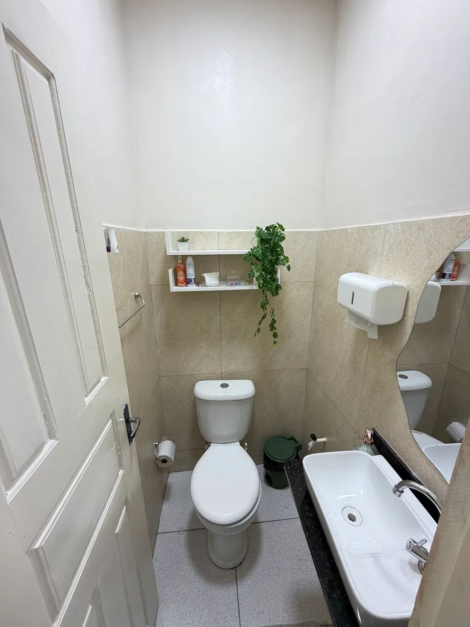 LOJA- completa estilo boutique , Passo com ponto  recém reformado alugado  - Foto 5