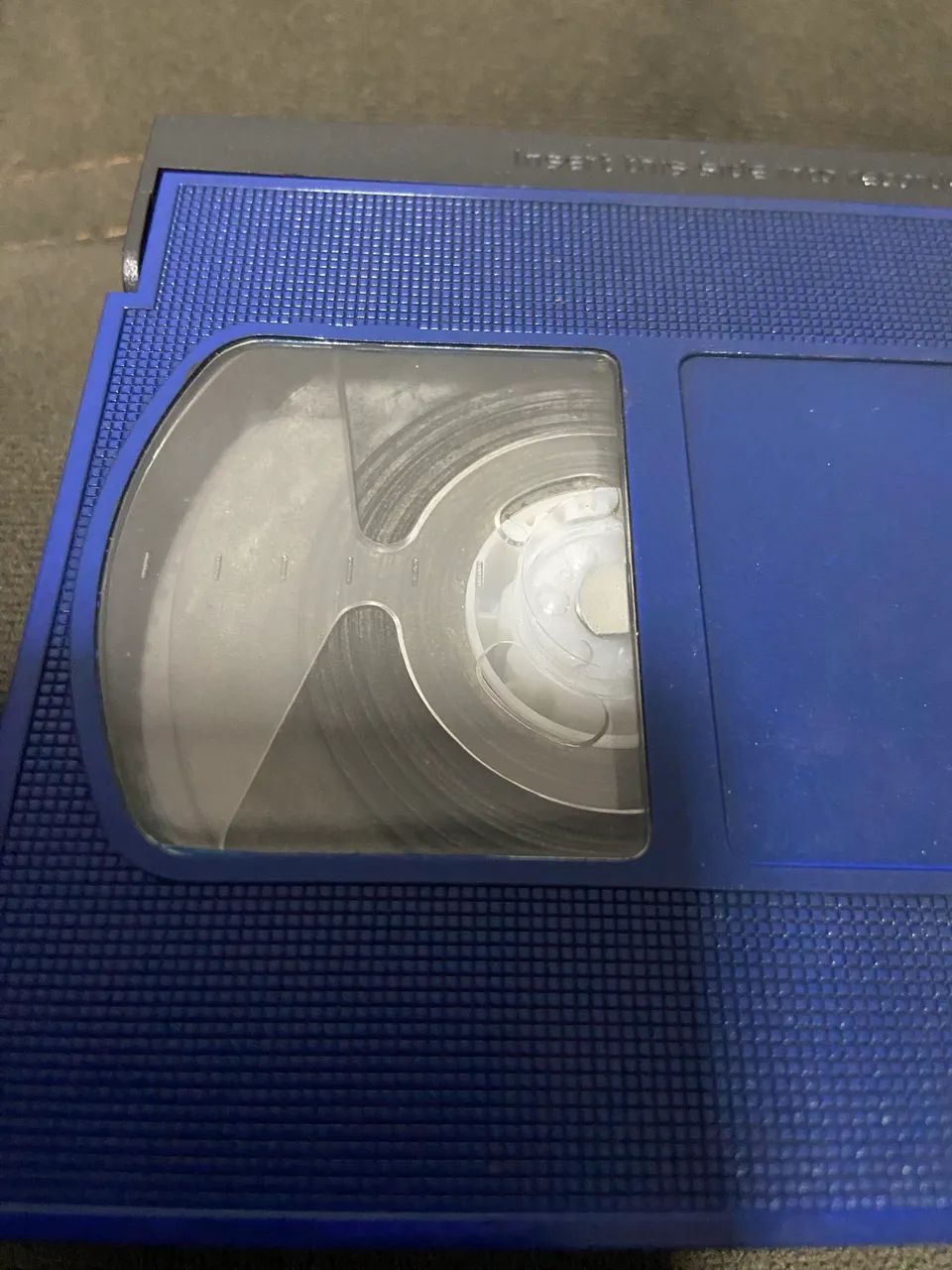 Fita VHS filme Alien vs Predador DUBLADA apresenta mofo - Foto 4