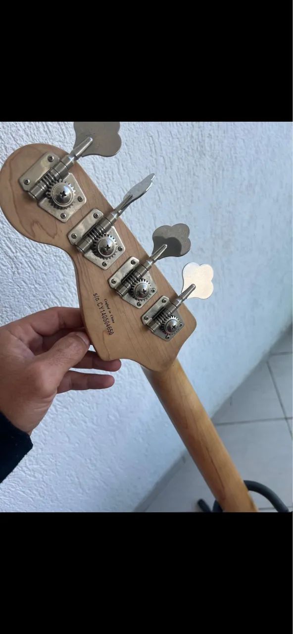 Contrabaixo Squier Affinity Precision Bass  - Foto 5