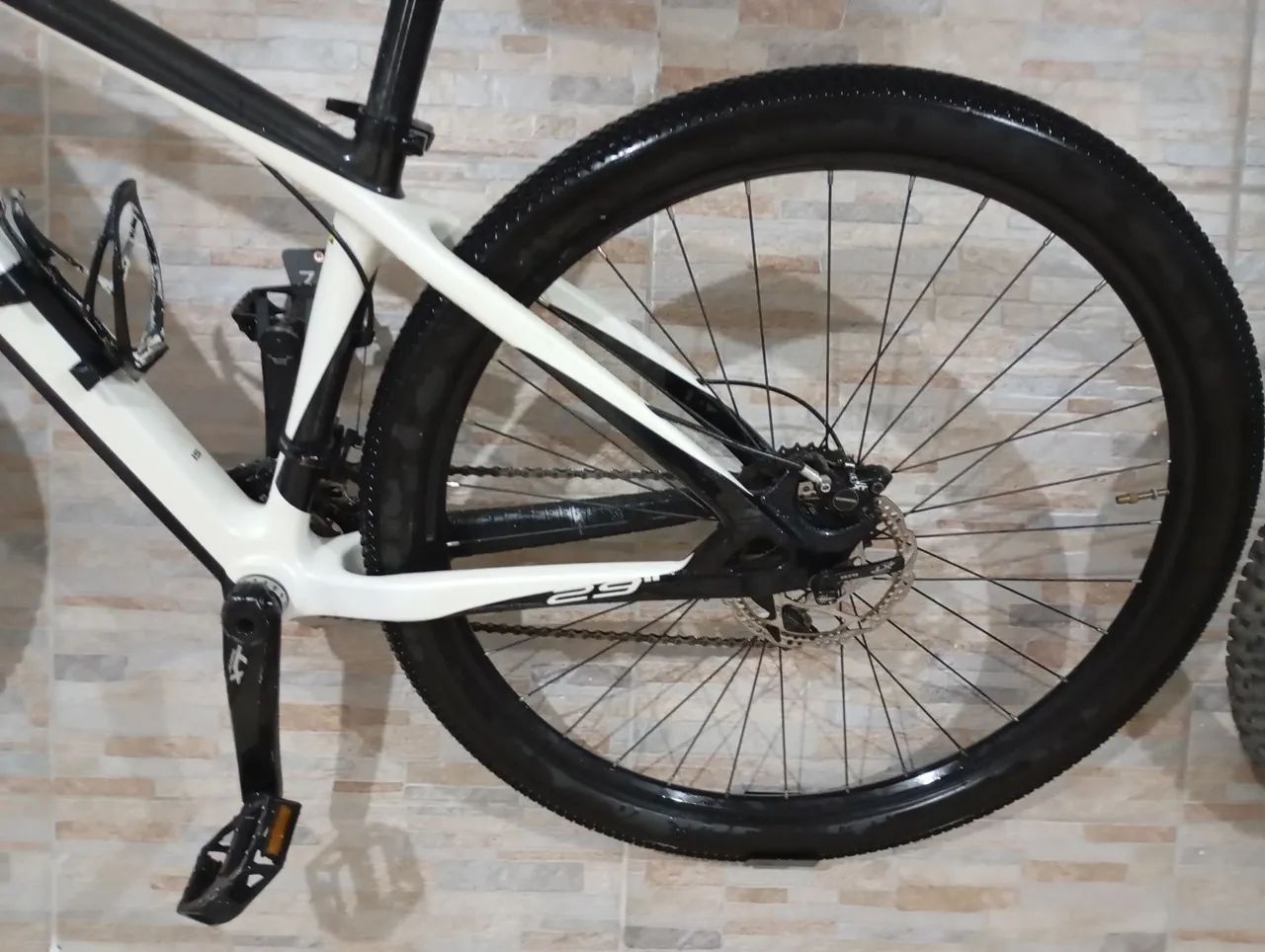 Bicicleta elite carbon aro 29  - Foto 2