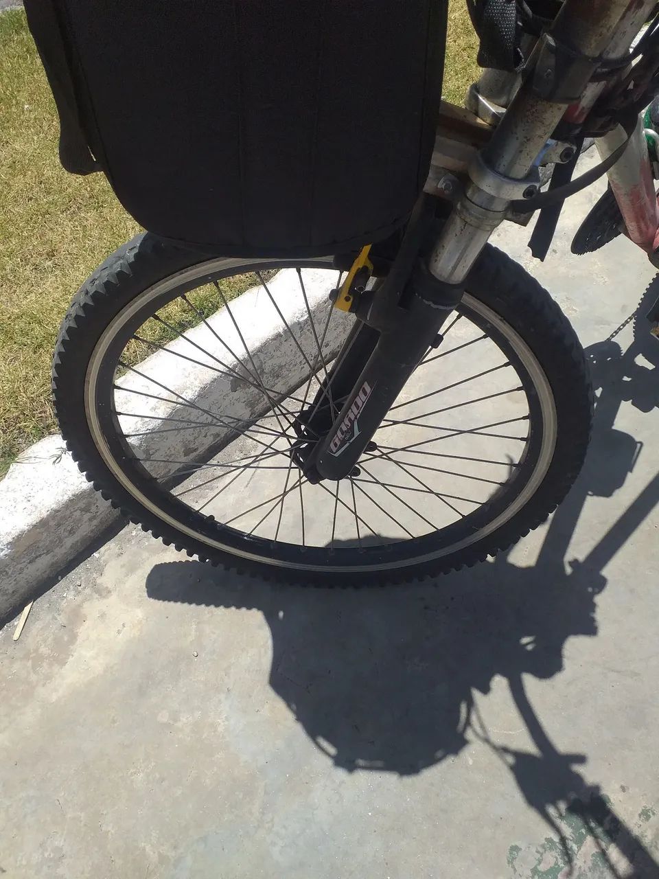 Bike alumínio aro 26 - Foto 4