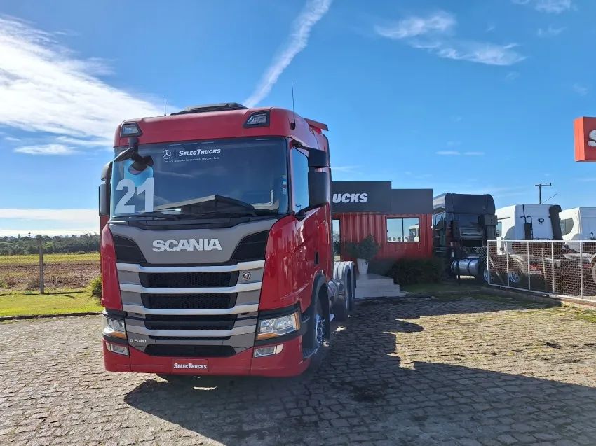 Scania R540.