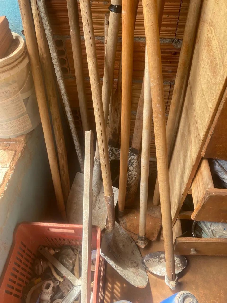 Vende se ferramentas 