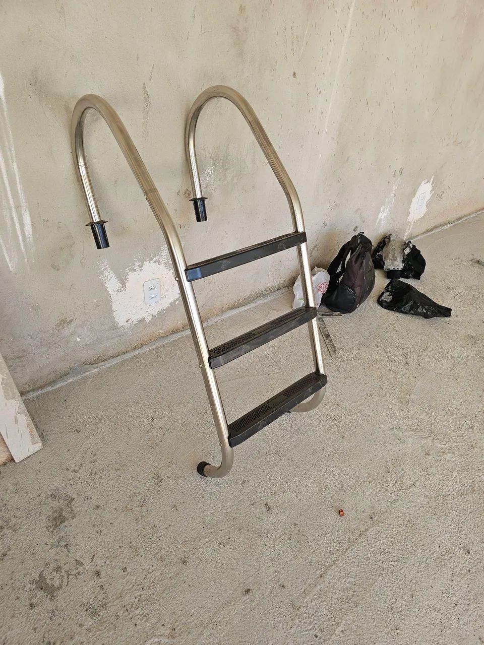 Escada 3 degraus para piscina nova